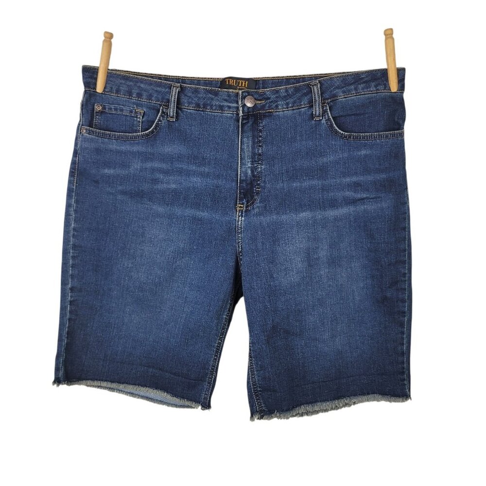 Truth Bermuda Board Shorts Plus Size 20 Medium 40" x 9.5" Denim Frayed Hem Jean